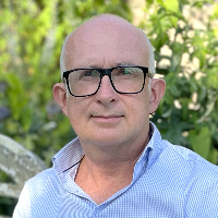 Dr Josh Lewis